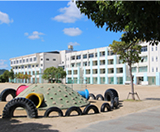 緑台小学校（徒歩11分）